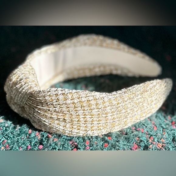 ‼️RARE‼️?ANTHROPOLGIE??NWOT?Metallic Knotted Headbanc in White/Gold Flecks main image 7